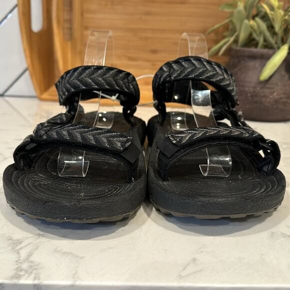 Teva Hurricane Strap Sandals Black Gray Chevron Stripe Gorpcore size 10 main image 7